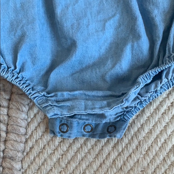 Louis Louise Frida Chambray Floral Embroid. Romper - Picture 6 of 7